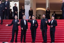 黒沢清「黒牢城」カンヌ上映で喝采、本木雅弘が瞳潤ませる　宮舘涼太は華麗にターン