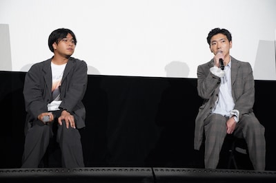 「メモリィズ」アフタートーク付き試写会より、左から坂西未郁、柄本佑