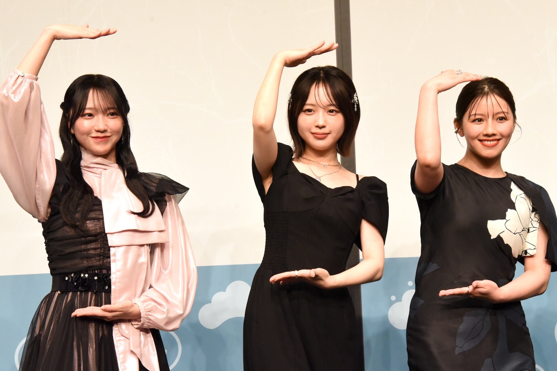 Aぇ! group末澤誠也が映画「おそ松さん」に自信、佐野晶哉はヒット祈願