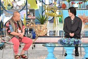 「A-Studio+」5月22日放送回より、左から笑福亭鶴瓶、細田佳央太