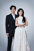 プラチナイト「親愛なる夫へ～完璧な妻の嘘～」でW主演を務める田中麗奈（右）と古川雄大（左）。