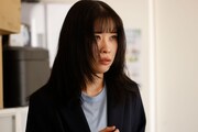 ドラマ24 「ストレンジ -伊藤潤二の夜も眠れぬ奇妙な話-」の第4話「地縛者」場面写真（出演：円井わん）