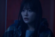 ドラマ24 「ストレンジ -伊藤潤二の夜も眠れぬ奇妙な話-」の第9話「あばら骨の女」場面写真（出演：齊藤なぎさ）