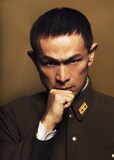 映画「開戦前夜」に出演する江口洋介