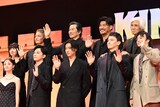 映画「キングダム 魂の決戦」ワールドプレミアにて、前列左から橋本環奈、吉沢亮、山﨑賢人、小栗旬、山田裕貴。後列左から蒔田彩珠、玉木宏、豊川悦司、坂口憲二、佐藤浩市
