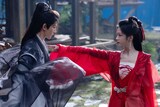 ドン・ウェイ（鄧為）演じる蘇易水（左）、シアン・ハンジー（向涵之）演じる沐清歌 / 薛冉冉