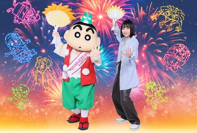 左から野原しんのすけ、TOMOO