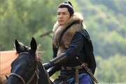 国に忠義を尽くす比類なき武将・楚北捷（そほくしょう）。演じたのは中国ドラマ「マイ・サンシャイン～何以笙簫默～」「恋心は玉の如き」のウォレス・チョン（鍾漢良）