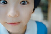 「箱の中の羊」メイキングカット。ヒューマノイド・翔役の桒木里夢