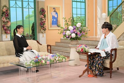 「徹子の部屋」6月11日放送より、ゲストの木村多江（左）とMCの黒柳徹子（右）