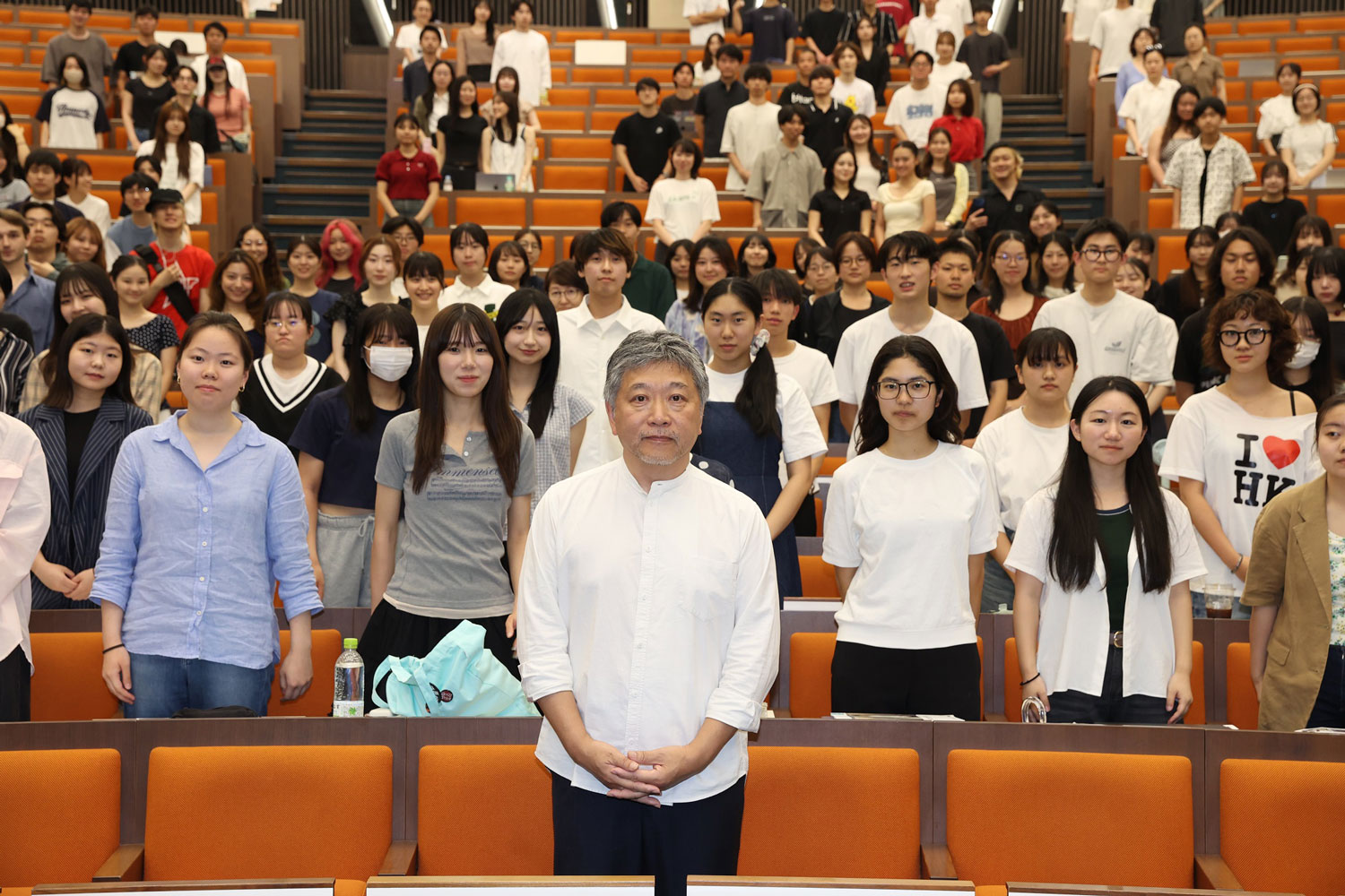 「箱の中の羊」是枝裕和が早稲田大学で講義、大悟の歩く姿は「ずっと見てられる」