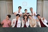 「ファーストクライ 母子救命救急班」のキャスト。前列左から山村紅葉、松島聡、比嘉愛未、真矢ミキ、岡部たかし。後列左から濱正悟、前田敦子、遠山俊也