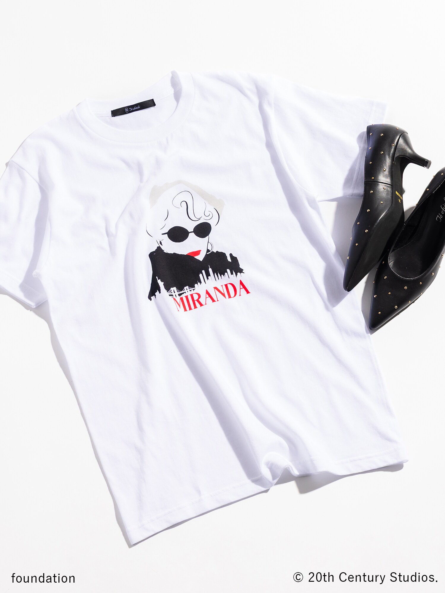 プラダを着た悪魔」ミランダTシャツ（税込6490円・オフホワイト