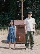 映画「焼却炉」で共演した、かりん（左）と篠塚大輝（右）