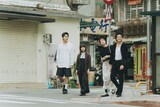 映画「シンシン アンド ザ マウス／SINSIN AND THE MOUSE」場面写真。左からツェン・ジンホア（曾敬驊）演じるシンシン、岸井ゆきの演じるちづみ、中田青渚演じるサチ、藤原季節演じるマサミチ