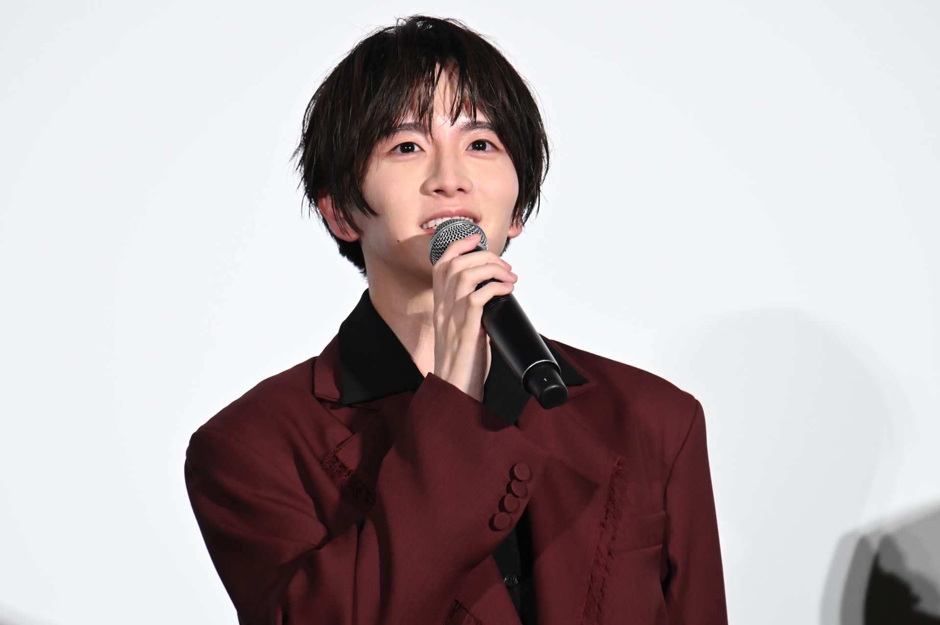 板垣李光人が森愁斗の秘密に喜ぶ、ME:I・MOMONAは吉川愛と体を張ったシーン回想