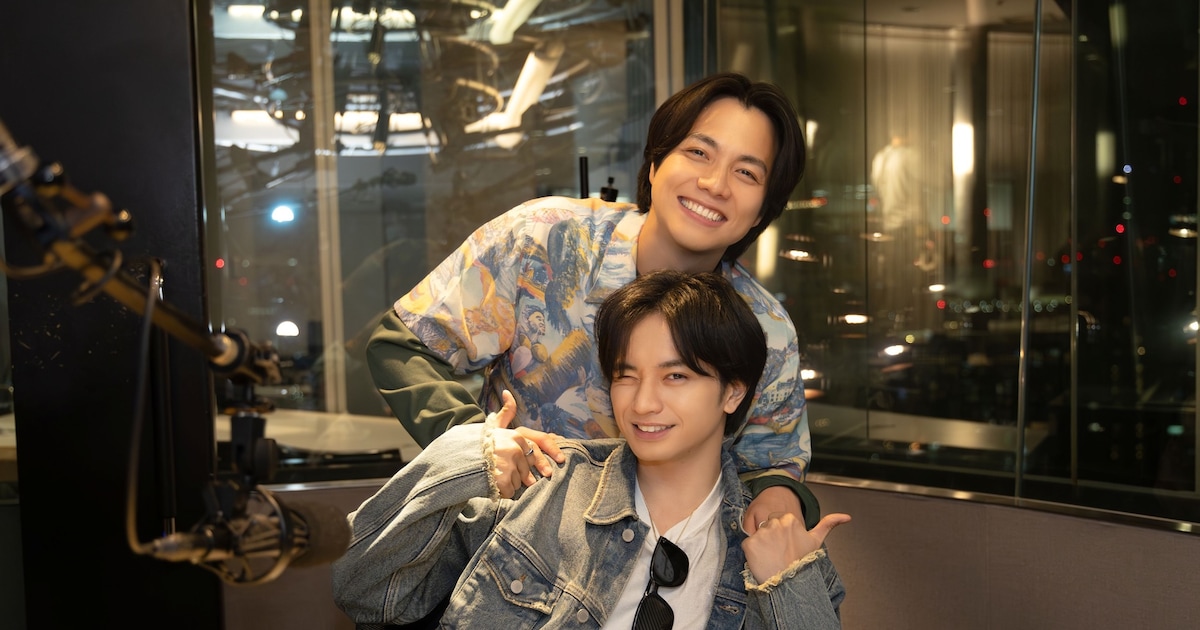 WEST.重岡大毅が「ラブ≠コメディ」サプライズ出演、中島健人とニコニコ2ショット