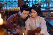 中国ドラマの定番でもある“先婚後愛”（結婚したあとで愛が生まれる）の物語が展開する「折腰」。左からリウ・ユーニン（劉宇寧）演じる魏劭、ラレイナ・ソン（宋祖儿）演じる小喬
