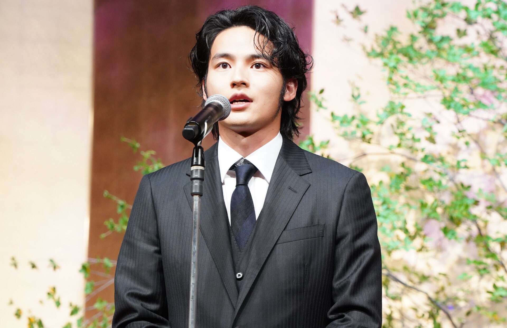 水上恒司「シナントロープ」の伏線回収を希望、「八月の声を運ぶ男」本木雅弘はメッセージ寄せる
