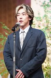 第52回放送文化基金賞贈呈式に登壇した吉村界人