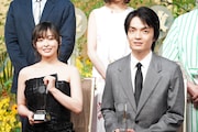第52回放送文化基金賞贈呈式より、左から森七菜、岡山天音