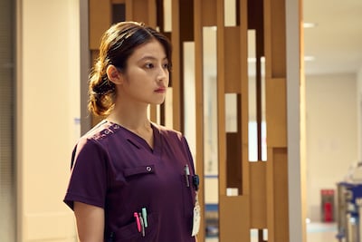 「クロスロード・カルテ」場面写真。今田美桜演じる春木遥