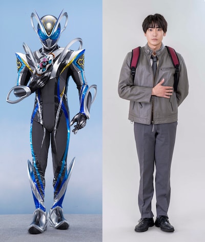 仮面ライダーマイス（左）と、秋谷郁甫扮する音澄宙（おとすみそら）