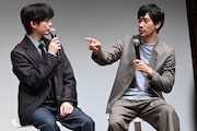 中島歩と高橋文哉（左）の芝居や役に対してぼやきが止まらない松山ケンイチ（右）