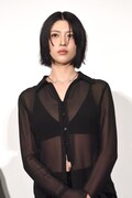 映画「キングダム 魂の決戦」初日舞台挨拶より、三吉彩花