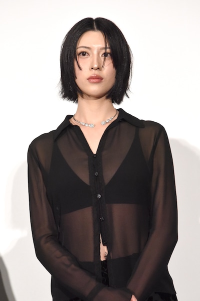 映画「キングダム 魂の決戦」初日舞台挨拶より、三吉彩花