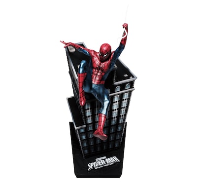 映画「スパイダーマン：ブランド・ニュー・デイ」HappyくじA賞のスパイダーマンスイングスタチュー（全高約29cm）。スパイダーマンのスイングシーンが切り取られた