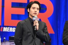 劇場版「TOKYO MER」鈴木亮平がシリーズへの思い語る、賀来賢人・赤楚衛二ら集結