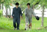 「犬部！」場面写真。左から花井颯太役の林遣都、柴崎涼介役の中川大志