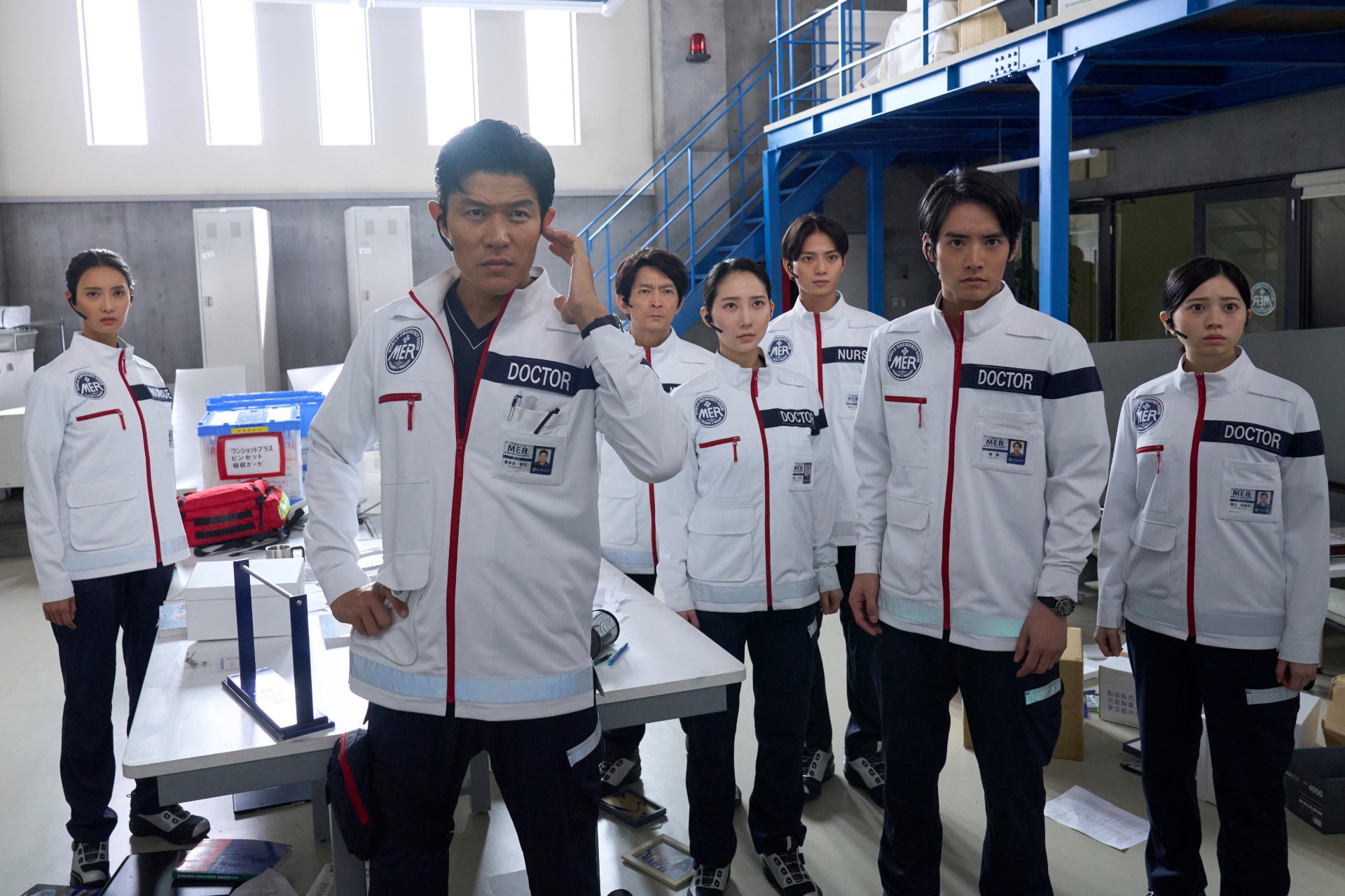 劇場版「TOKYO MER」鈴木亮平・赤楚衛二ら新生チームが奮闘、石田ゆり子や賀来賢人の姿も