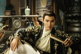 中国ドラマ「扶揺」で肉体美を惜しげなく披露し、Weiboを一時騒然とさせたイーサン・ルアン（阮経天）。台湾映画「モンガに散る」で金馬奨の最優秀主演男優賞を受賞した彼は、「扶揺」で「敗犬女王 Queen of No Marriage」以来8年ぶりにドラマに出演した