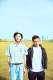 「冒険の夜」主演の髙橋雄祐（左）と、古川ヒロシ（右）