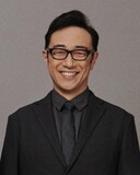 連続テレビ小説「巡るスワン」で後藤秀樹を演じる角田晃広