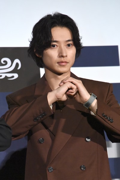 山﨑賢人