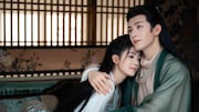 バイ・ルー（白鹿）とツォン・シュンシー（曾舜晞）が初共演を果たした中国ドラマ「臨江仙 ～宿敵となった愛しき人～」場面写真。かつて仙界の伴侶として深く愛し合っていたものの、ある事件をきっかけに“宿敵”として対立することになった2人の姿が描かれる