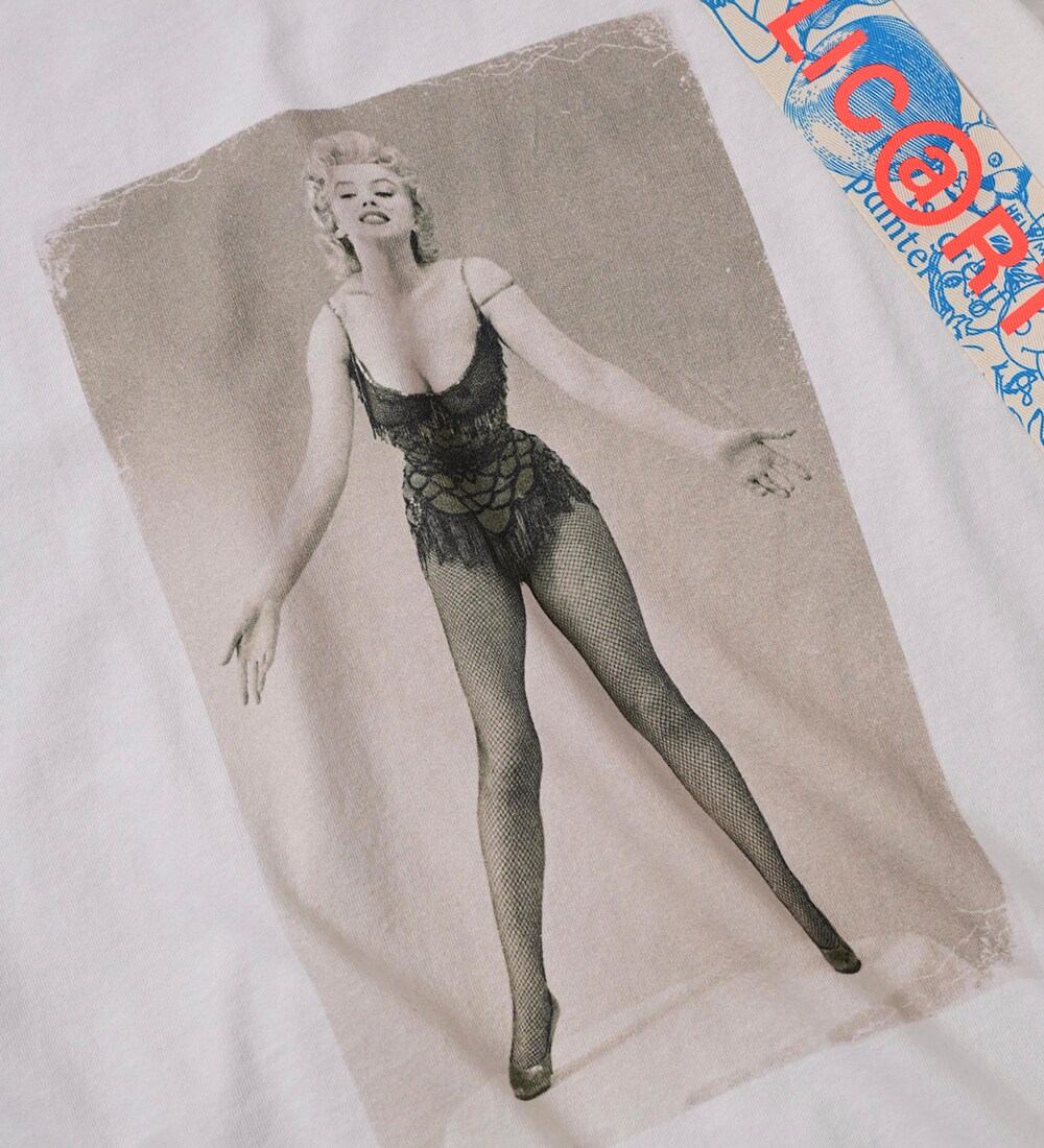 マリリン・モンローの象徴的な写真使ったヴィンテージ風Tシャツ発売