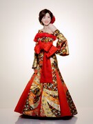 永野芽郁演じる歌舞伎町の元ナンバーワンキャバ嬢・一条アヤネのスペシャルビジュアル。劇中では彼女がキャストではなく“黒服（スタッフ）”として日本一のキャバクラ店の経営を目指していく