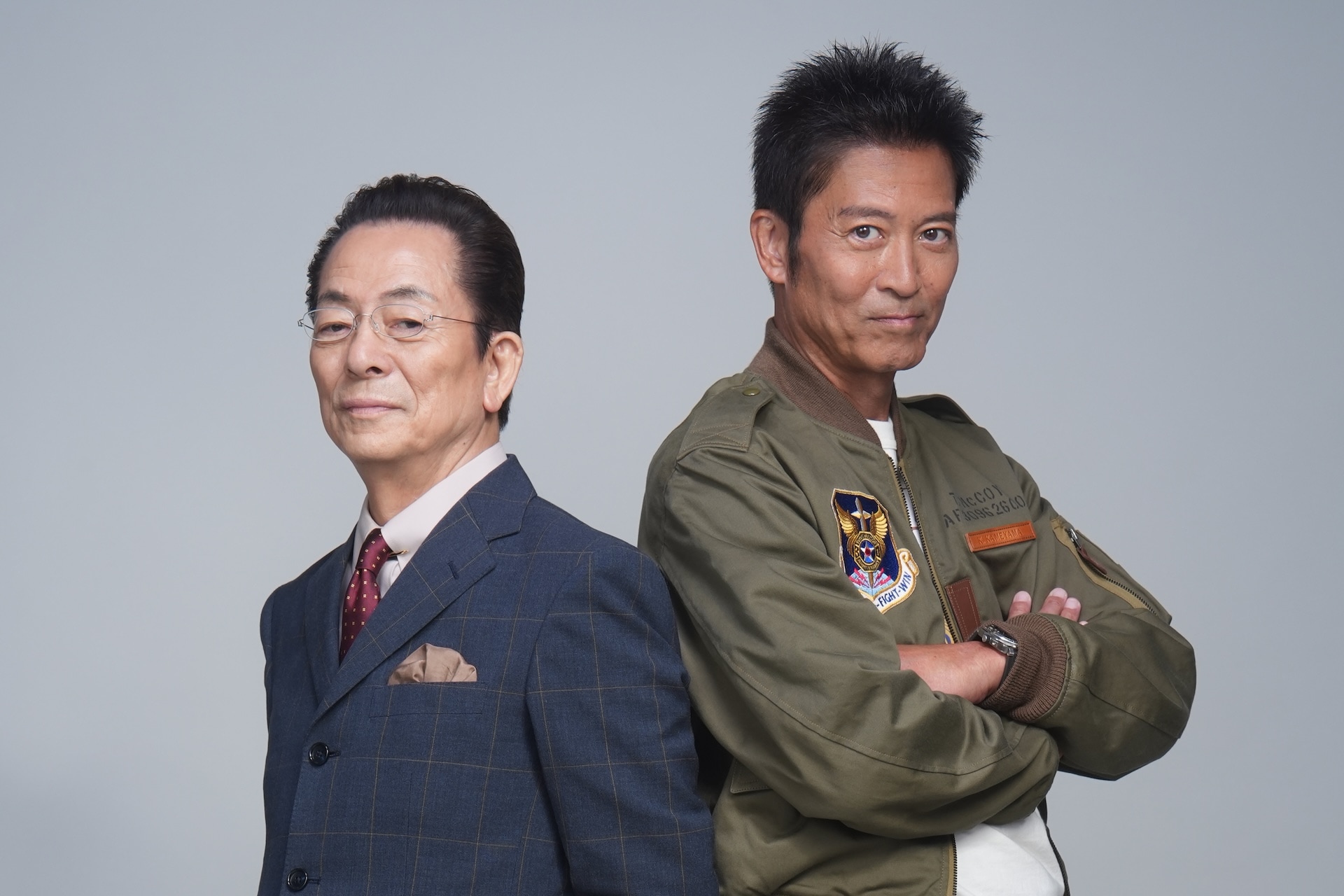 相棒 season25」より、水谷豊演じる杉下右京（左）と寺脇康文演じる
