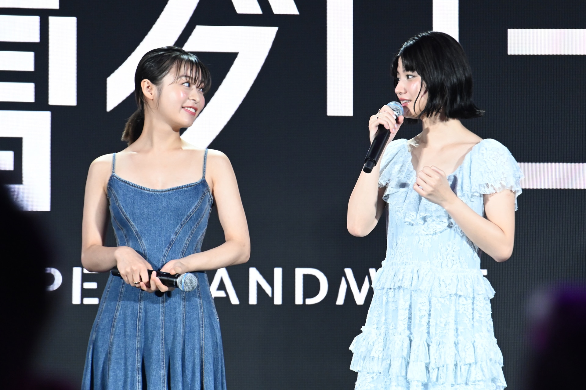 森七菜と蒔田彩珠が仲良くドラマ「地雷グリコ」アピール、関和亮「主演2人が見どころ」