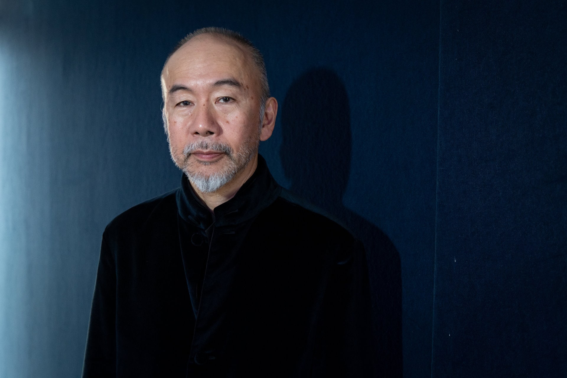 塚本晋也の新作、ヴェネツィアで上映「戦争を止めようというくらいの