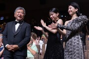 「ルックバック」ヴェネツィア公式上映で12分超え拍手、是枝裕和・出口夏希・蒔田彩珠が涙
