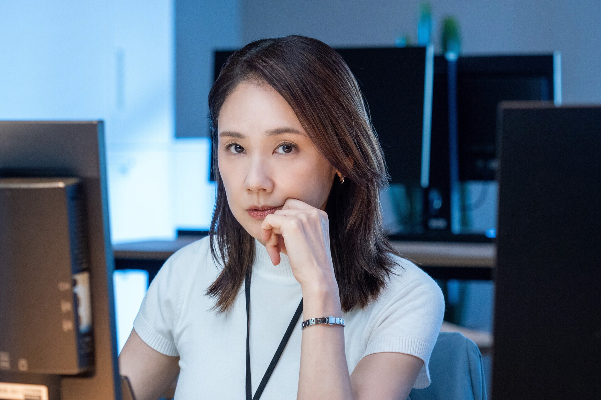 吉田羊主演のNHKドラマ10「会社員」10月スタート、組織で働く意味を