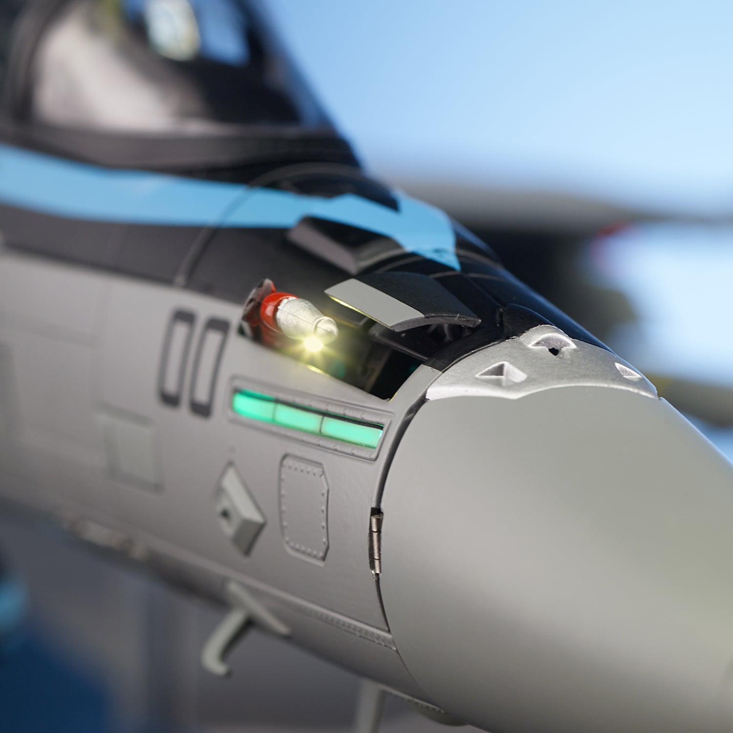 週刊「トップガン マーヴェリック F/A-18E」ライトギミック [画像