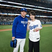 「ゴジラ-0.0」神木隆之介、ドジャース始球式で“捕手”山本由伸にノーバウンド投球