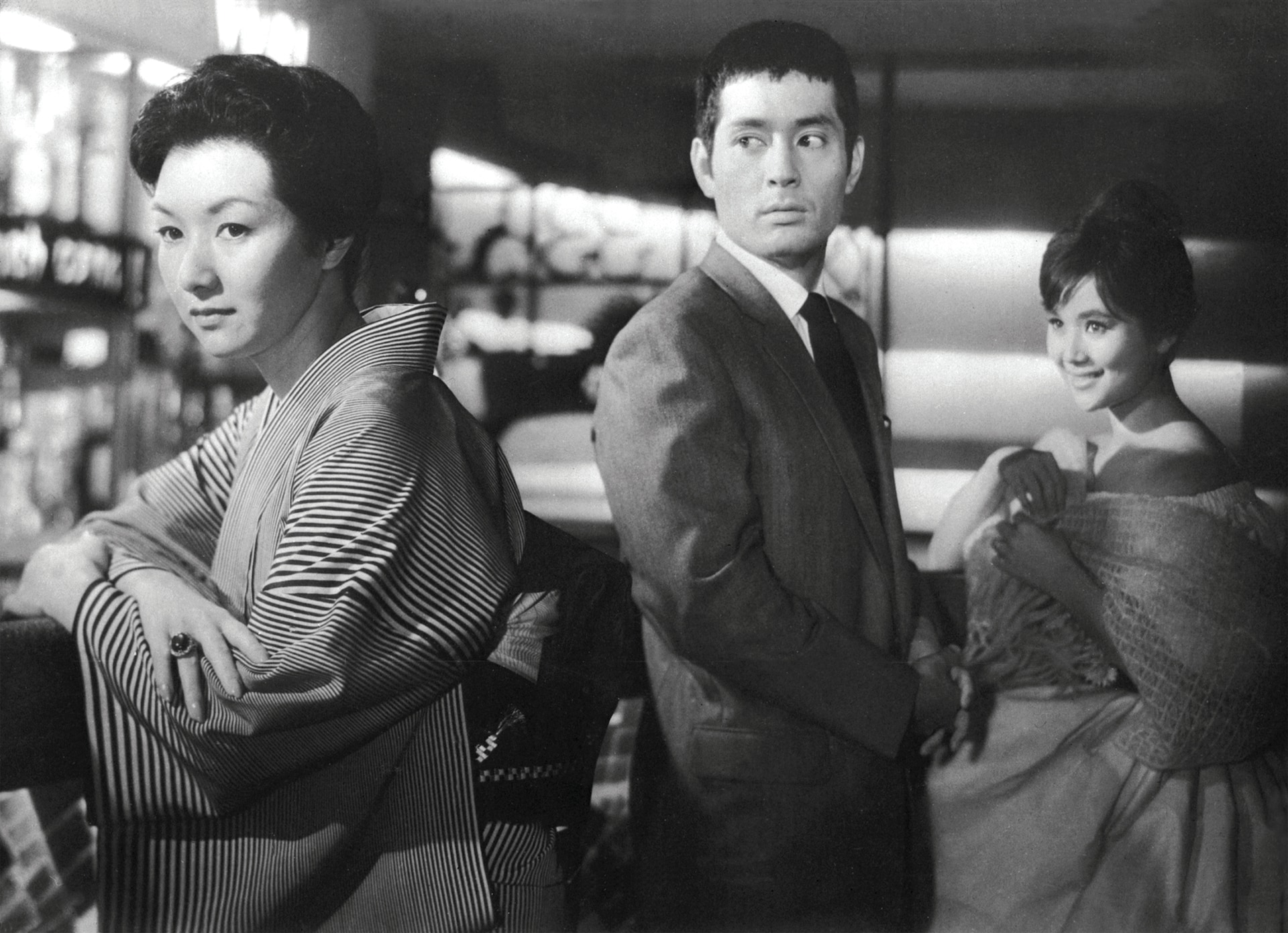 成瀬巳喜男の「女が階段を上る時」「乱れ雲」4K版、東京国際映画祭で