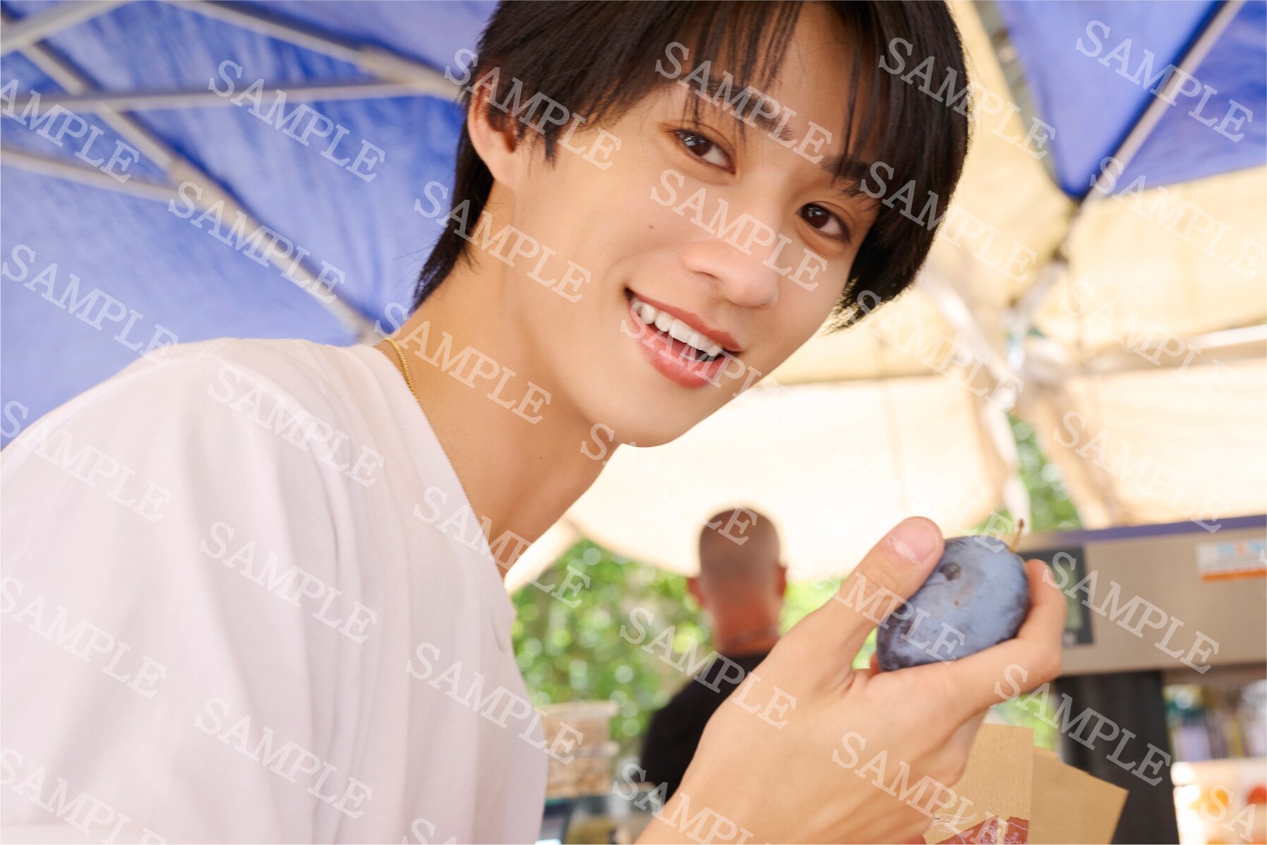 M!LK曽野舜太の1st写真集「曽野まんま」12月発売、表紙や彼氏トレカ全6